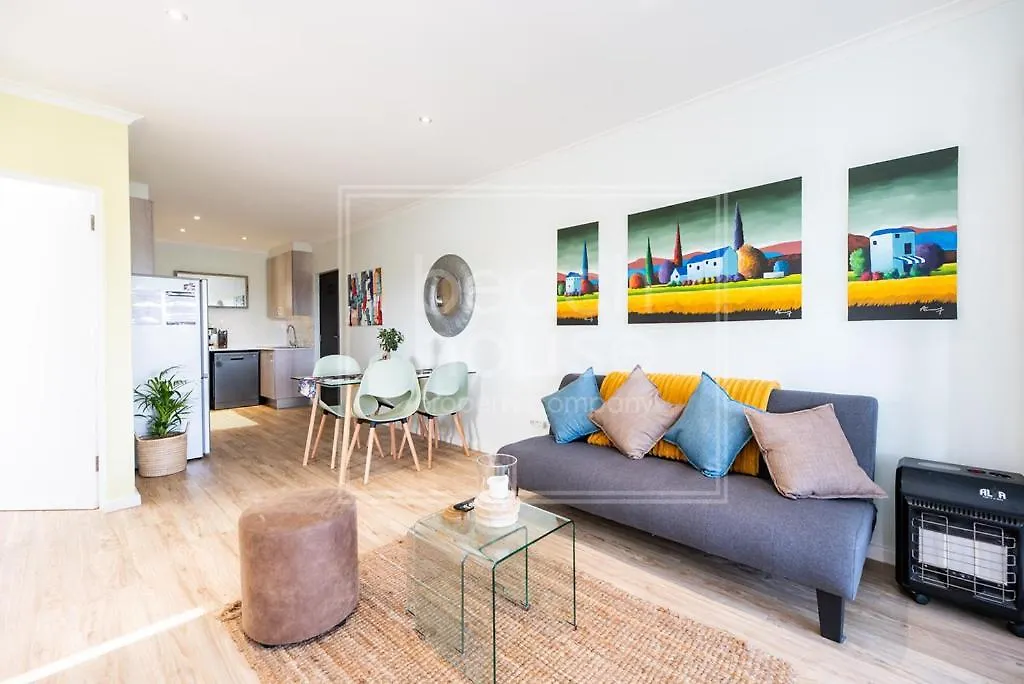 Appartamento Warm Contemporary 2-Bedroom Apartment- 7 Atlantic Port, Blouberg, Città del Capo