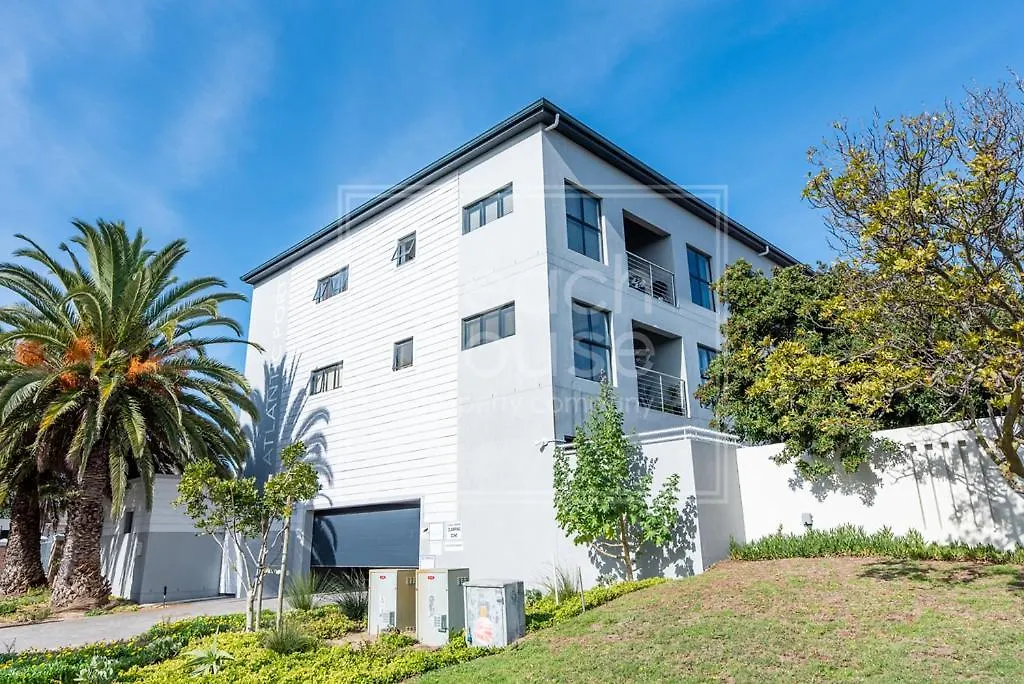 Warm Contemporary 2-Bedroom Apartment- 7 Atlantic Port, Blouberg, Cape Town